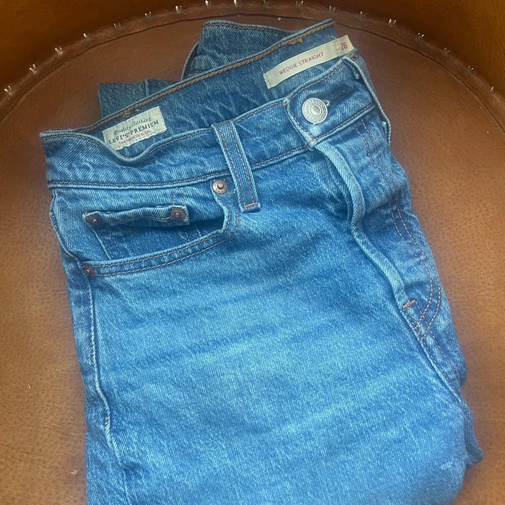 Levi's Women's Straight Leg Jeans - Blue